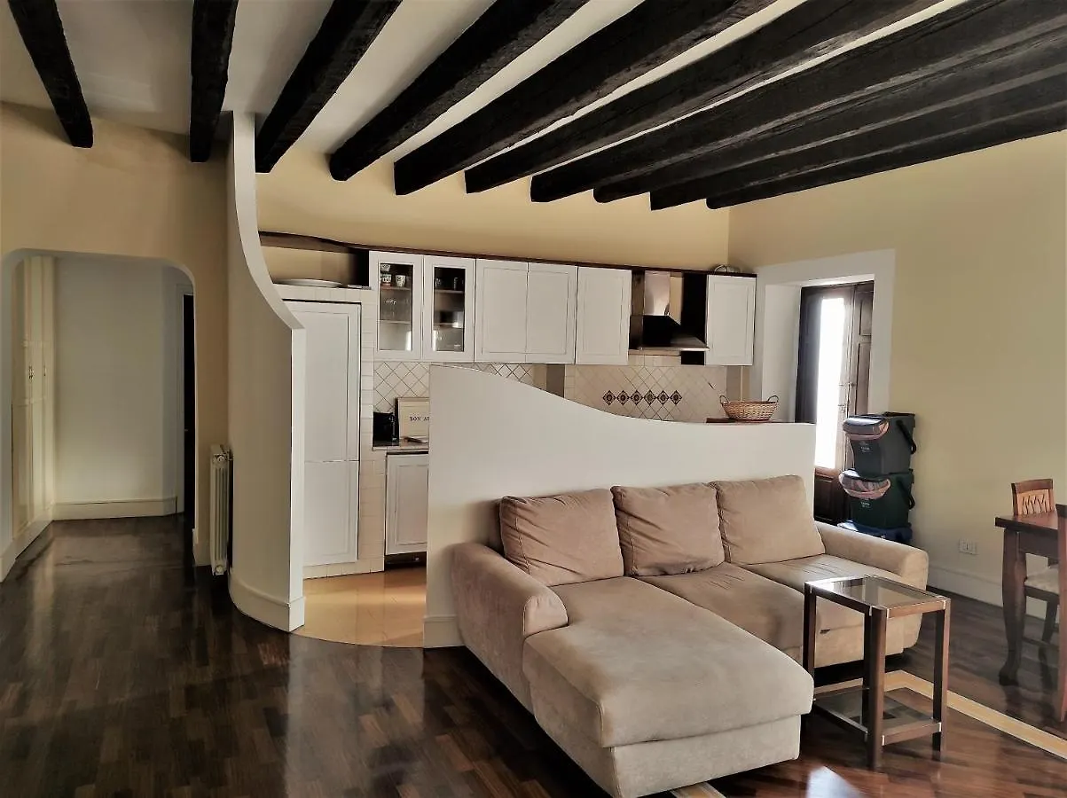 شقة Flora'S House - Ortigia Holidays سيراكوزا