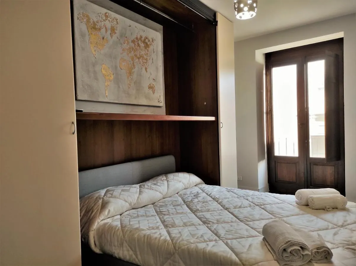 Flora'S House - Ortigia Holidays سيراكوزا إيطاليا